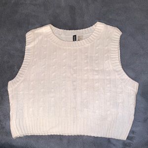H&M Cropped Sweater Vest